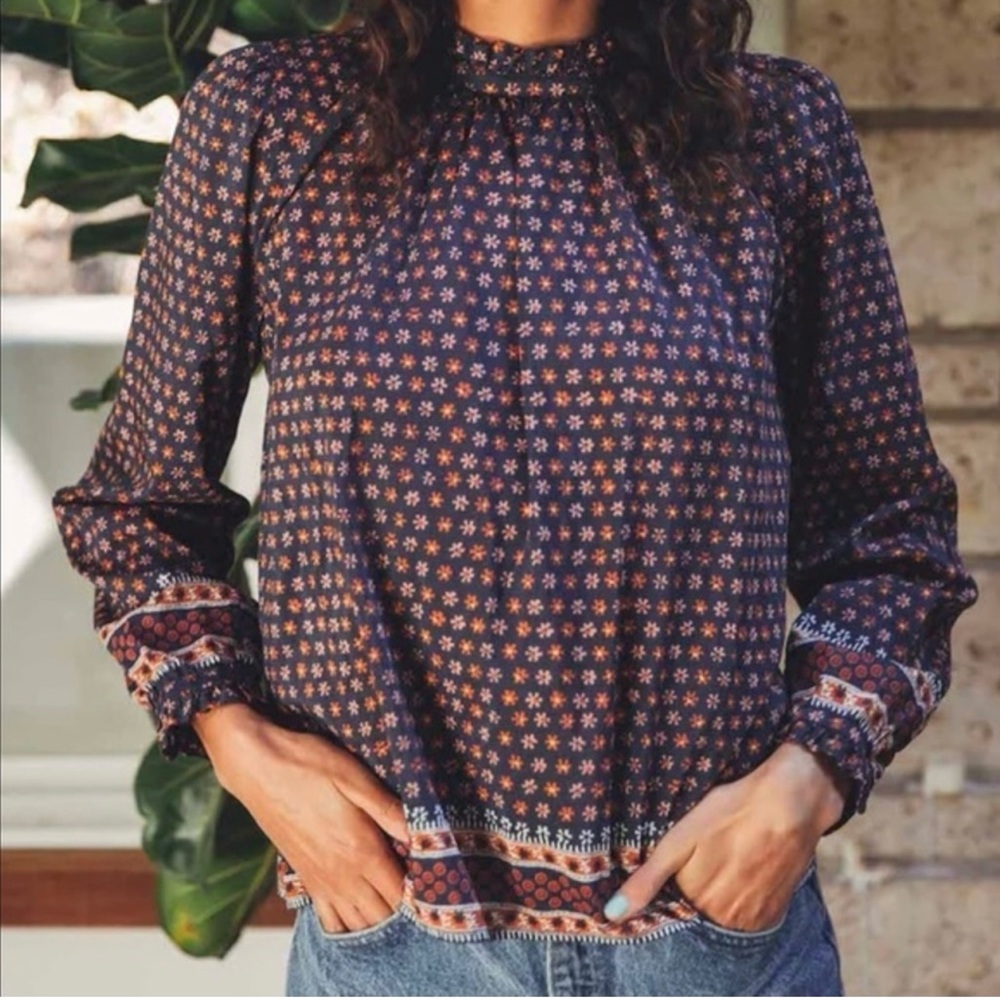 Trovata Navy and Orange Floral Blouse Sz L EUC